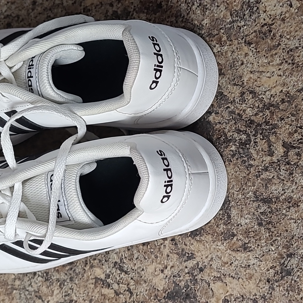 Classic Adidas Leather Sneakers - Picture 3 of 10